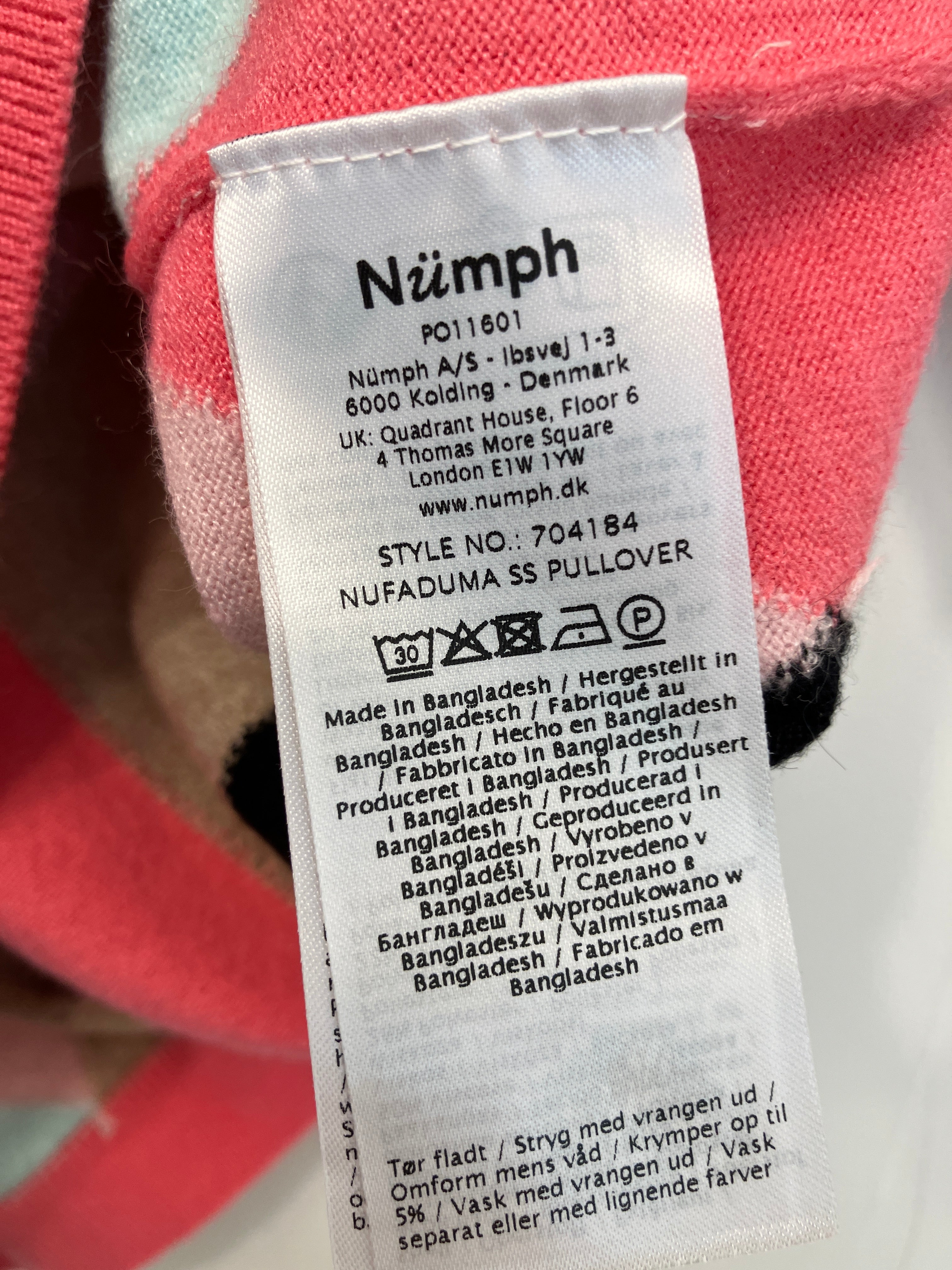 Nümph Strik